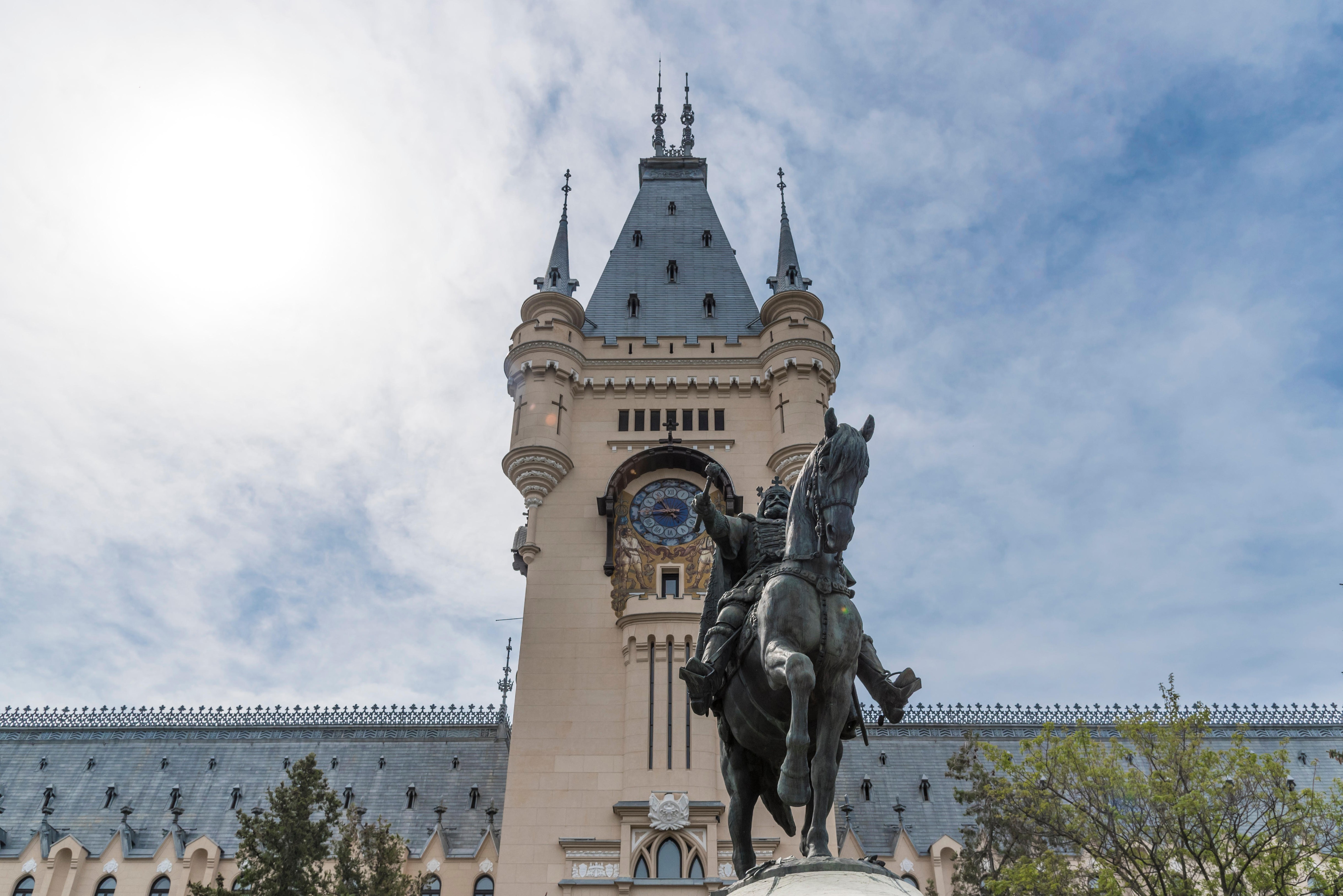 Primăria Iași intenționează să creeze o aplicație care să ofere ...