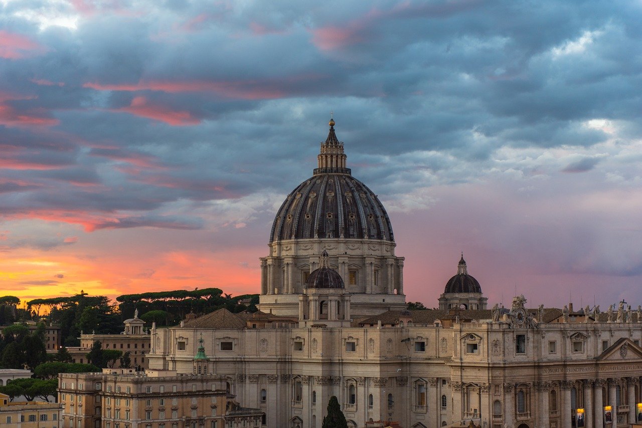 Site-ul Bazilicii Sfântul Petru din Roma va oferi o reconstituire ...