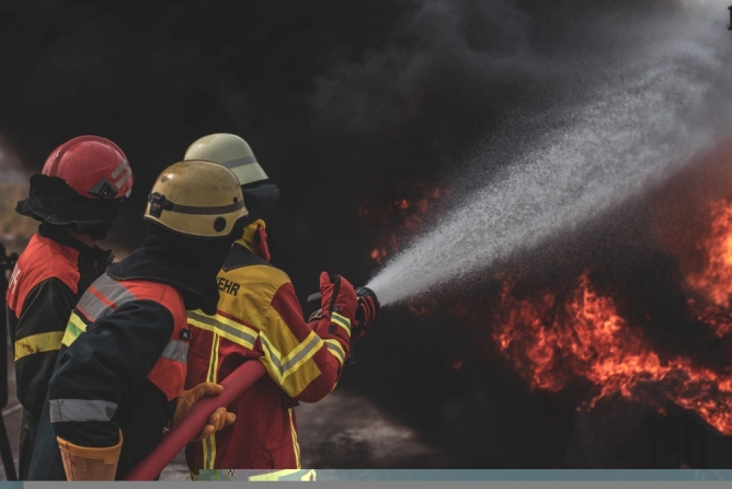 A fire on the island of Crete has forced the evacuation of over 1,000 ...