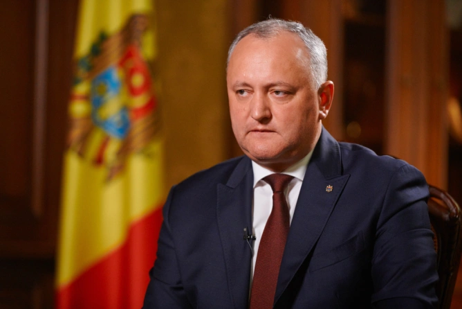 Le Bloc Électoral Patriotique, dirigé par Igor Dodon, a obtenu de bons ...