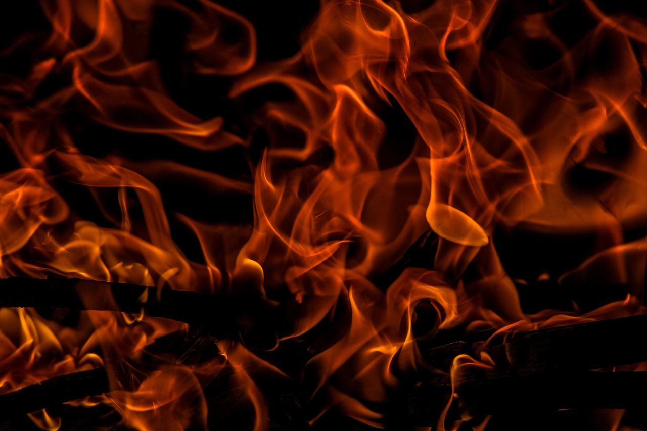 a-truck-loaded-with-parquet-caught-fire-on-the-a1-in-ciorog-rla-and