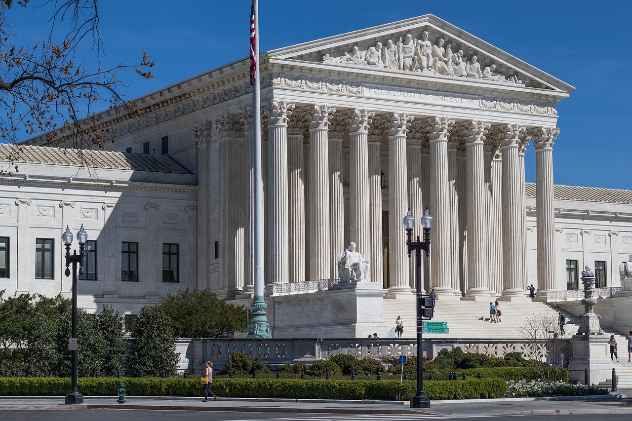 The Supreme Court of the United States ruled, with a vote of 6 to 3 ...