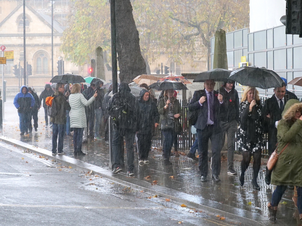 According to ANM, on Sunday, on the day of the vote, the temperature in ...