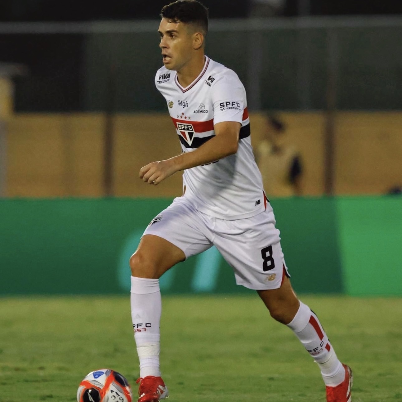 Oscar, the 34-year-old Brazilian midfielder, is retiring from football ...