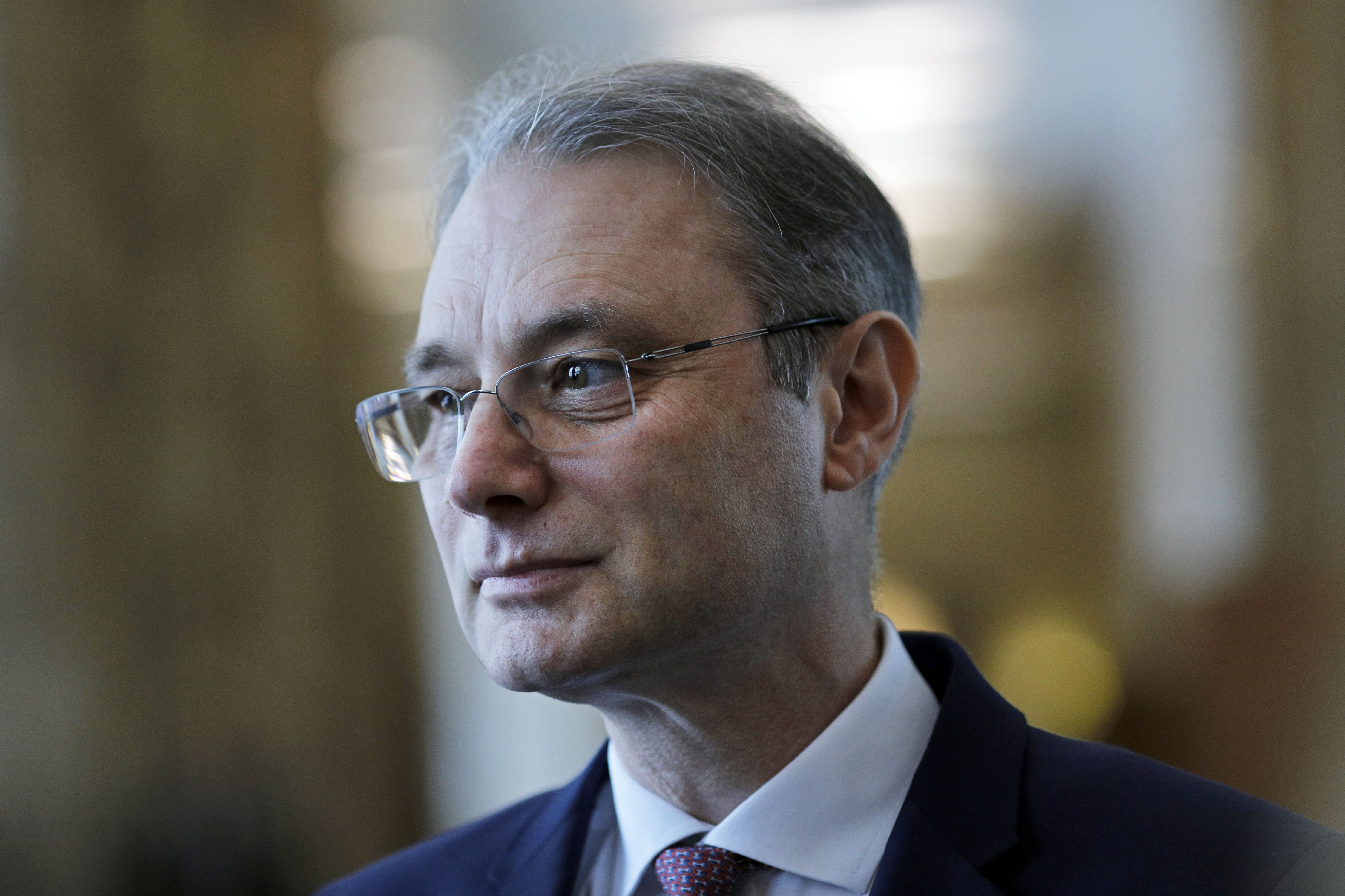 Who is Luca Niculescu, the diplomat with experience in France nominated ...