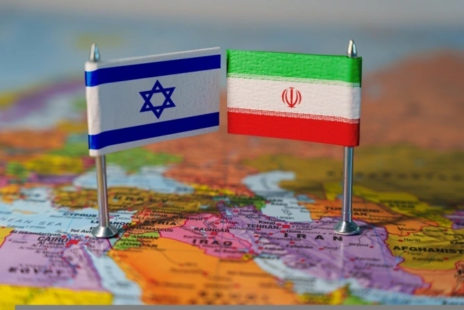 Israel struck the largest petrochemical complex in Iran, affecting half ...