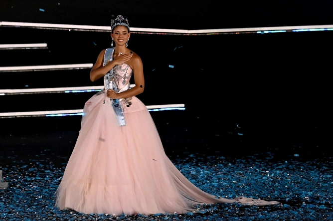 main event image