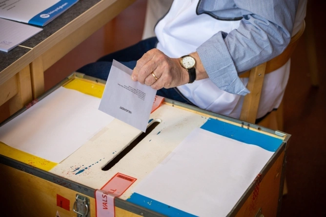 main event image