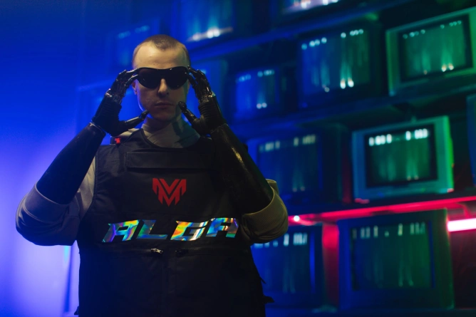 main event image
